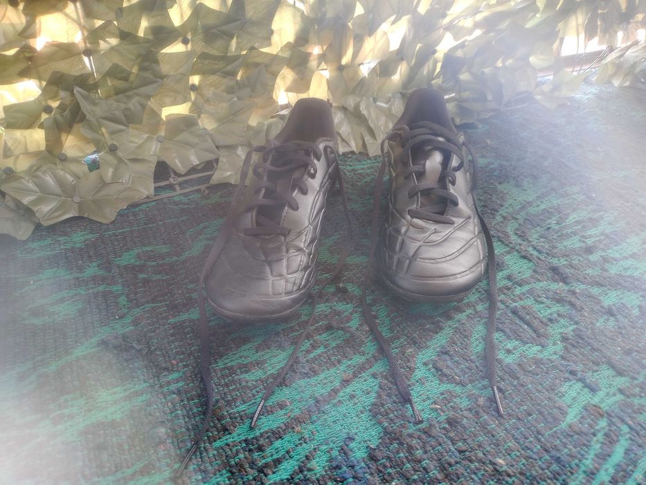 Бутонки adidas .