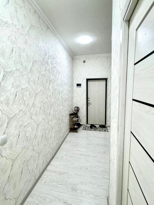 Продается евроремонт квартира Новостройке 2 ком на 4 этаже  58м2