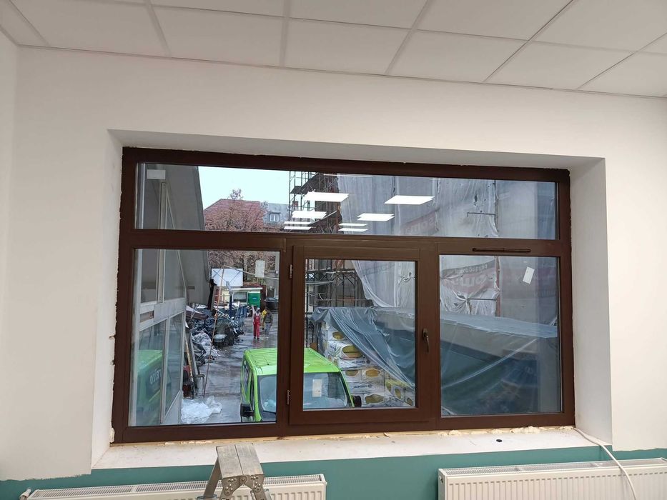 Ferestre ( PVC LEMN SI ALUMINIU )( Sticla Termopan)