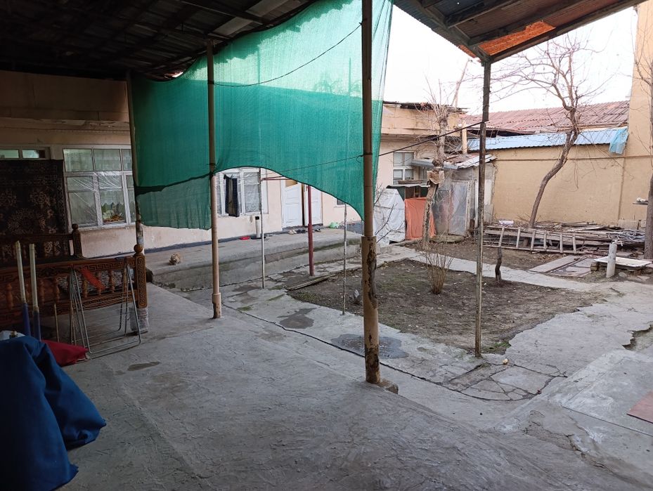 Uy sotiladi Olmozor Tumanida 3 sotix