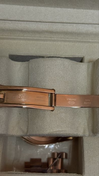Rolex day-date rose gold