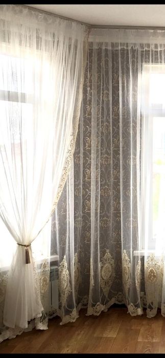 Комплект,Шторы:10 Метров по ширине х 2,8 м.Высота,+2штуки В 2,7х Ш 2,5