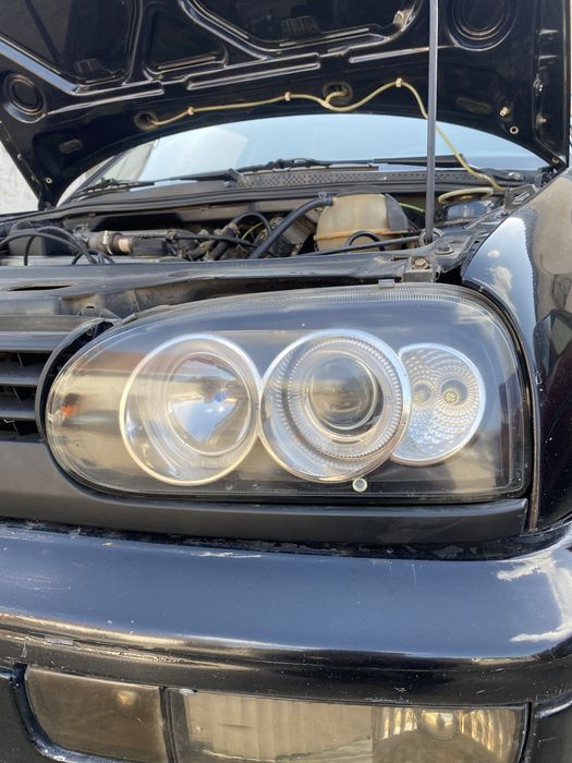 Фары на Volkswagen Golf 3