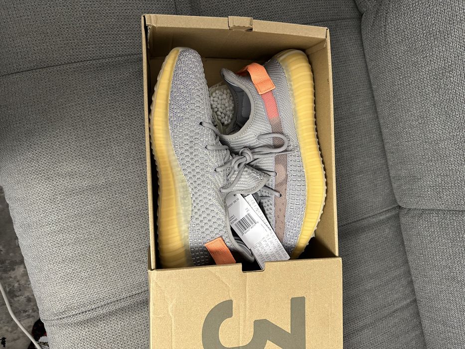 Yeezy Boost 350 V2