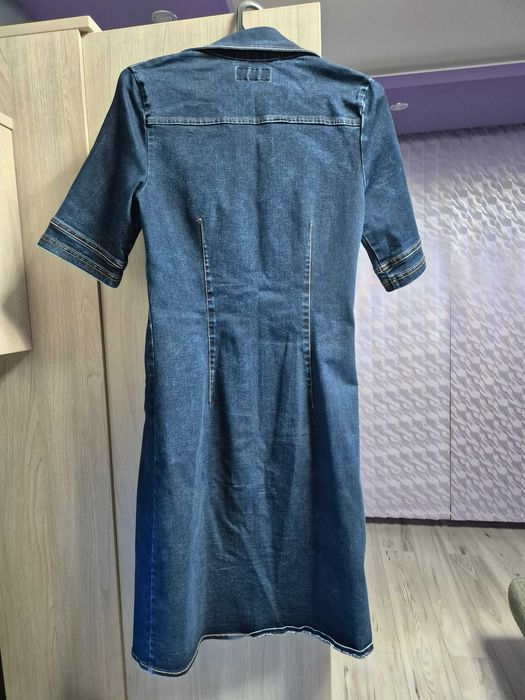 Дънкова рокля на Lucy