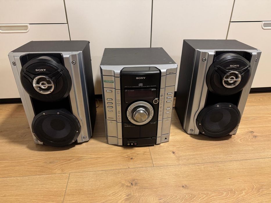 Combina Muzicala Sony