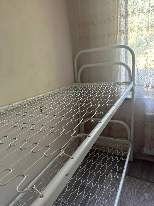 Кровать двухярусная