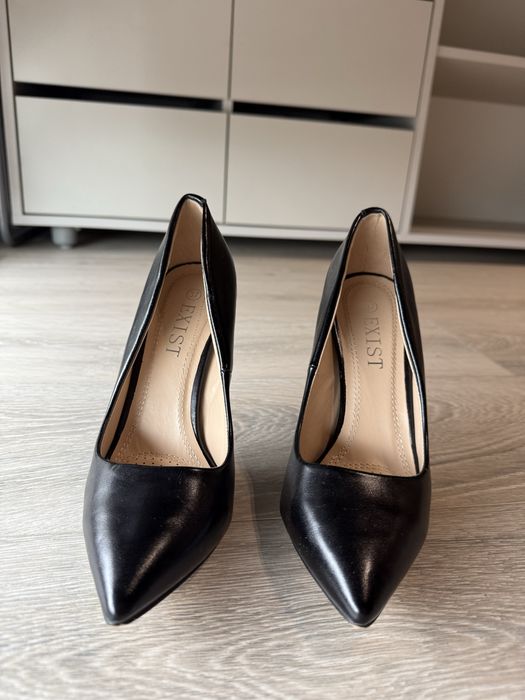 Pantofi stiletto