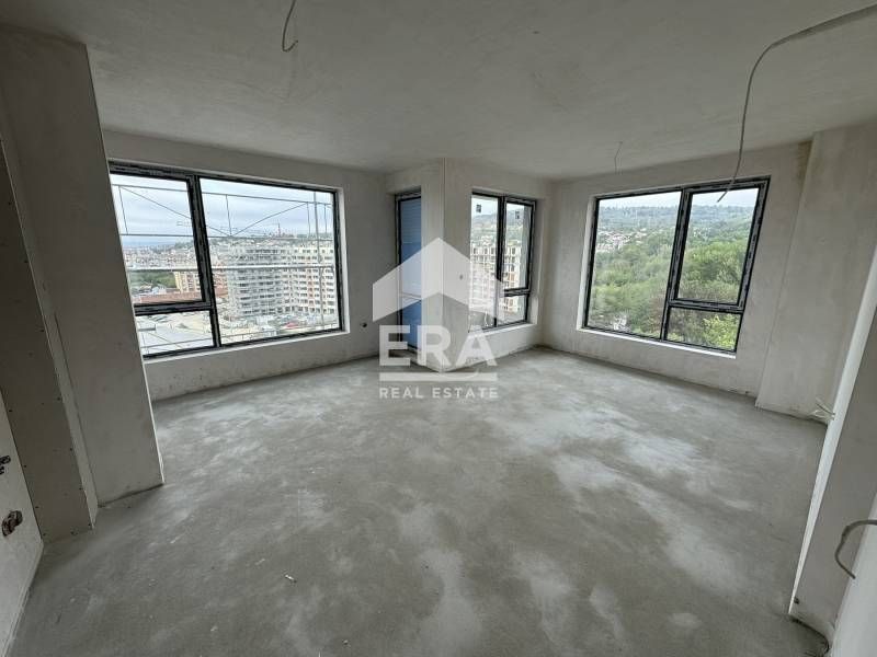 Продава се Тристаен апартамент в Варна, Възраждане 1 - 88 кв.м за 1043 €/кв.м - Снимка #1
