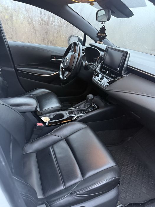 Flota Bolt , inchiriem masini corrolla hibrid 1.8 Cluj Napoca