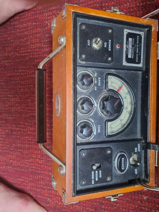 Radio alarm clock retro