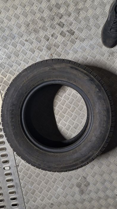 2 x Cauciuc / anvelopa 235 65 R16C Sprinter Crafter de iarna