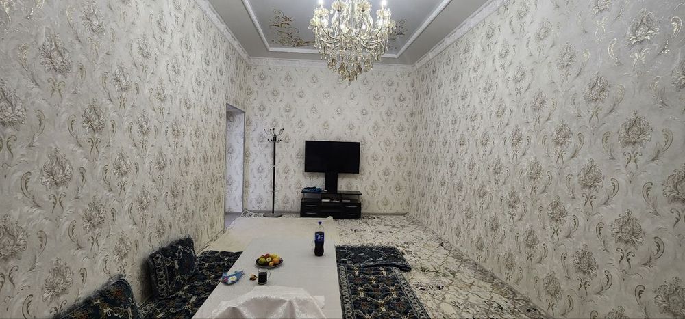 Гулистон 3соток 4комнатная новая евроремонт 100м от дороги