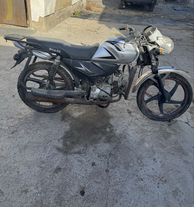 Продам мотоцикл Shark 110.