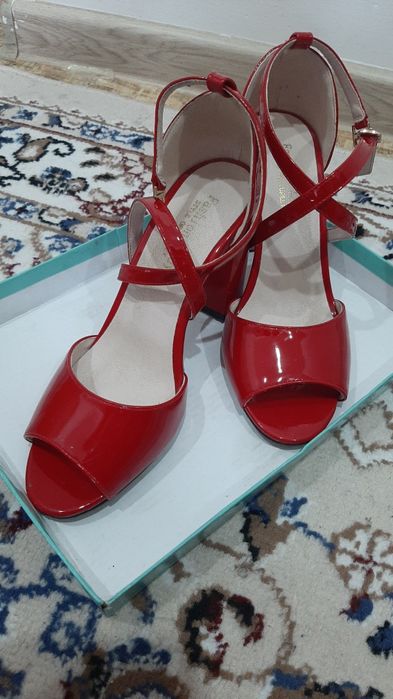 Продам туфли в отличном состоянии