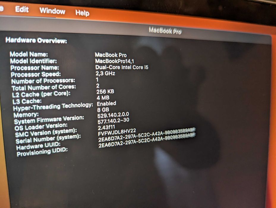 MacBook Pro 14,1 / Intel Core i5