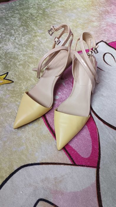 Pantofi galbeni piele Zara