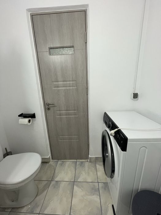 Prima chirie Garsoniera 45mp ( mobilat nou ) Micro 3