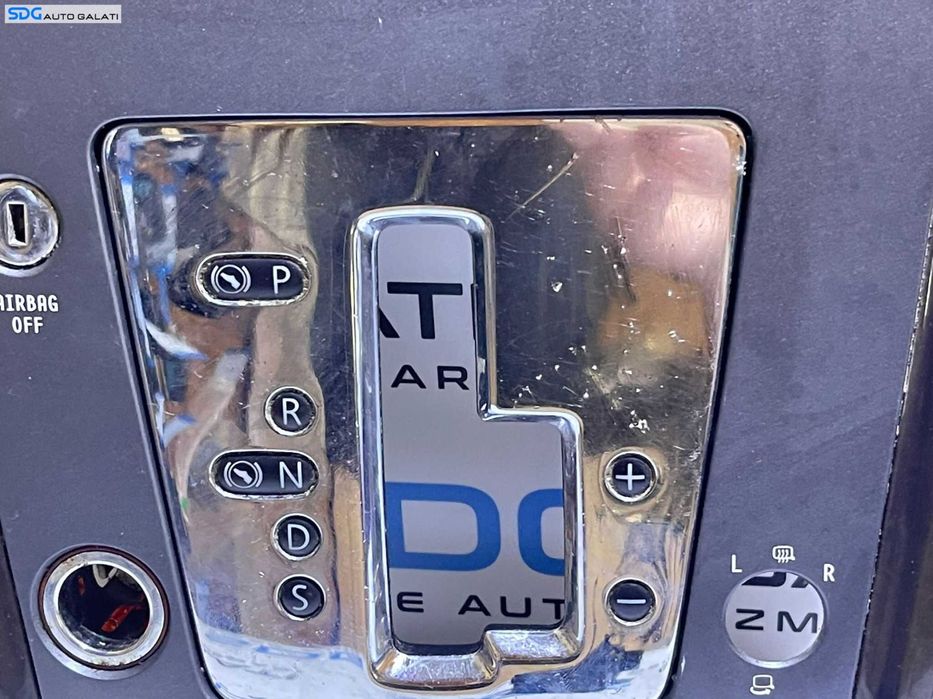 Rama Trim Consola Centrala Ornament Selector Timonerie Maneta Schimbator Viteze Volkswagen Phaeton 2002 - 2010 Cod 3D0864533 3D0863243J 3D0713109A 3D0713109A