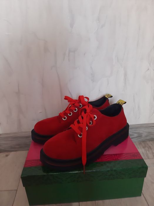 Лоферы женские .