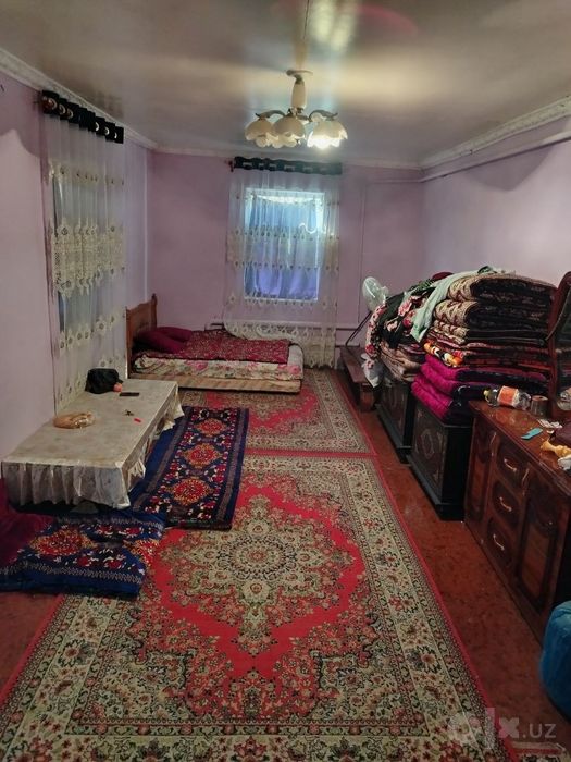 Uchaska sotiladi Yangi qurg'on tumani  Mang'it  MFY da joylashgan.
