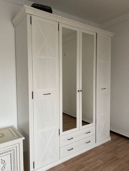 Продам шкаф кантри