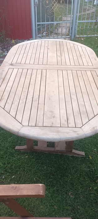 Set Masă cu 6 scaune din lemn