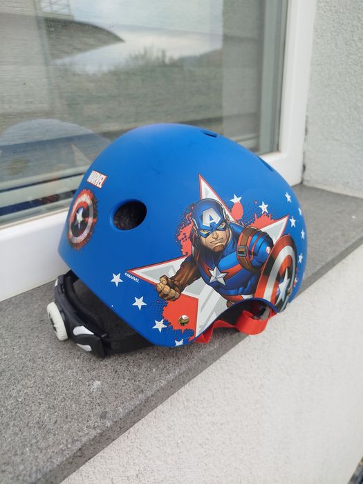 Cască copii nouă. 7-16 ani