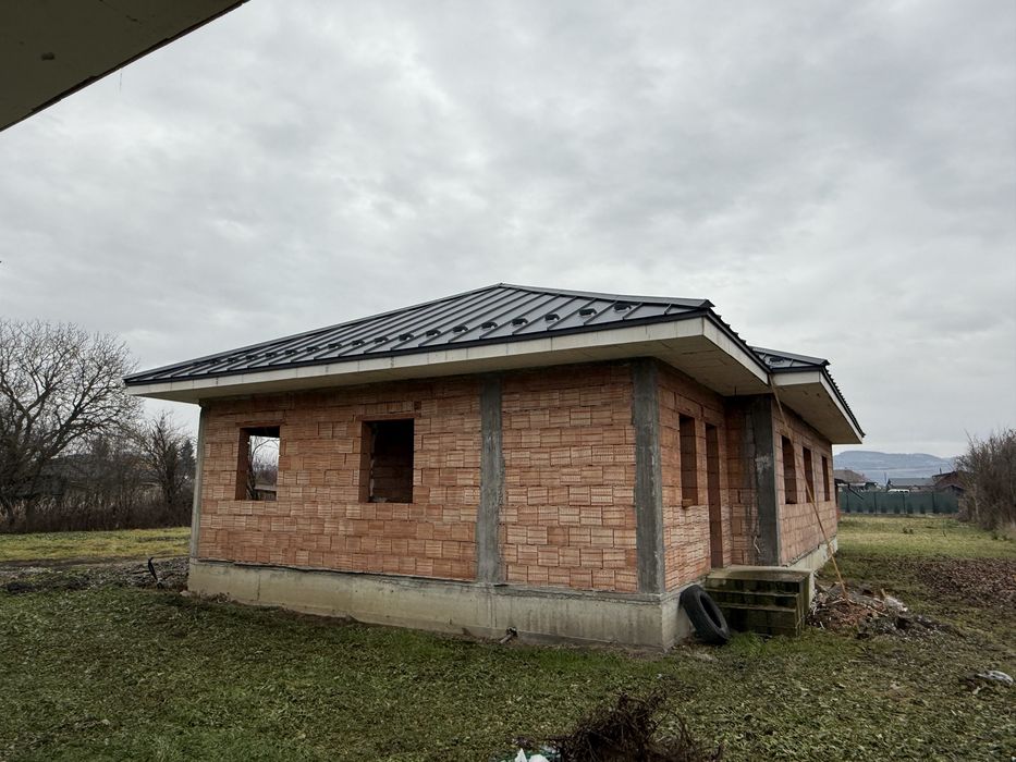 Vând casa Cristestii Ciceului