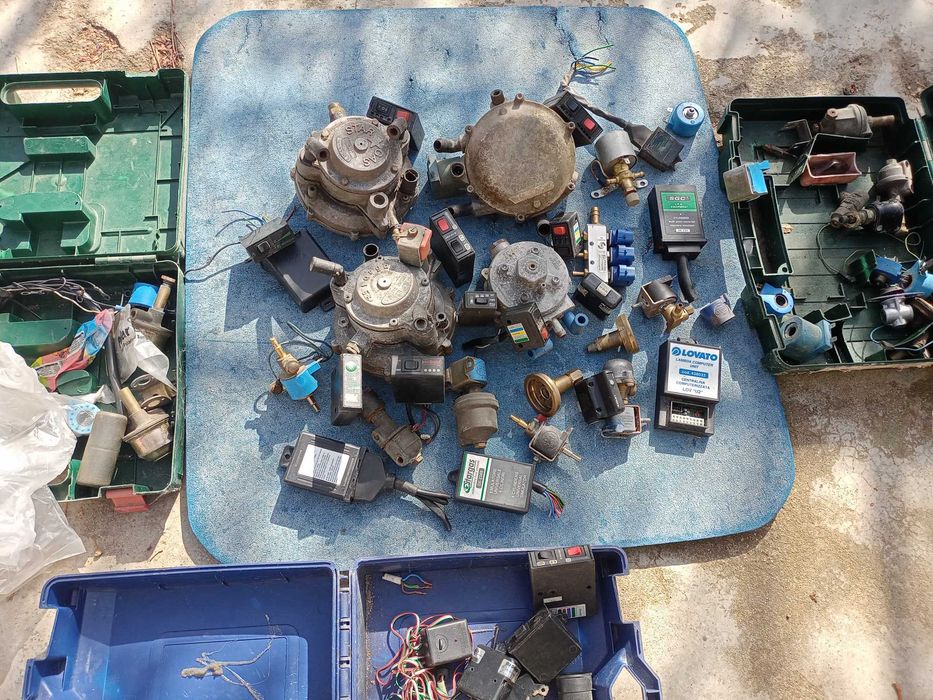 Старинни газови комплекти