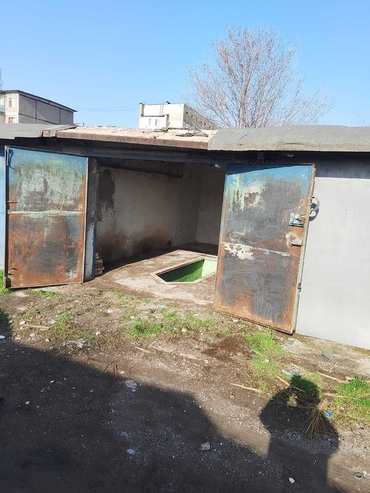 Сдам-продам капитальный гараж проспект-Кабанбай-Батыра-дом №10.