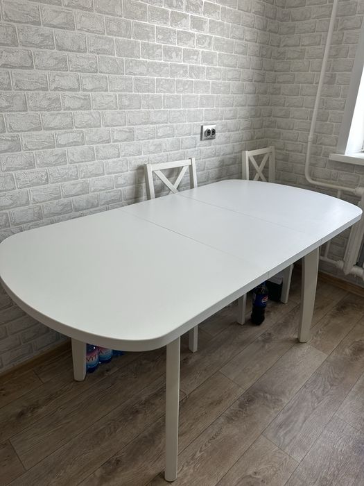 Продам кухонный стол