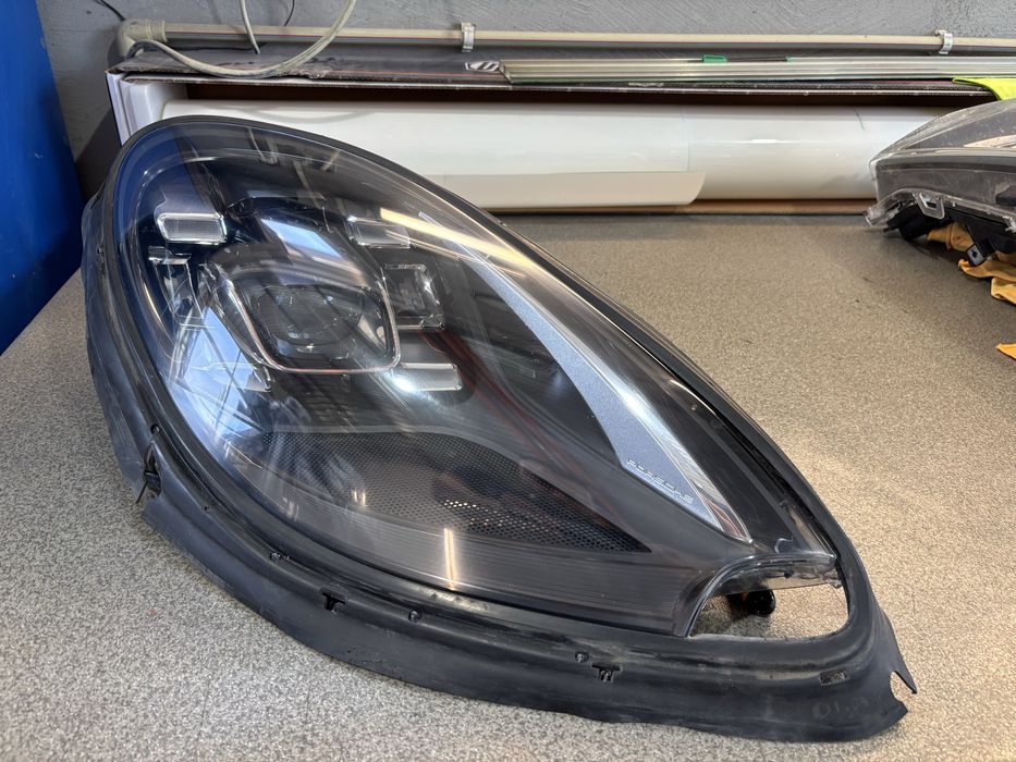 Far farove Porsche Macan фар фарове порше макан