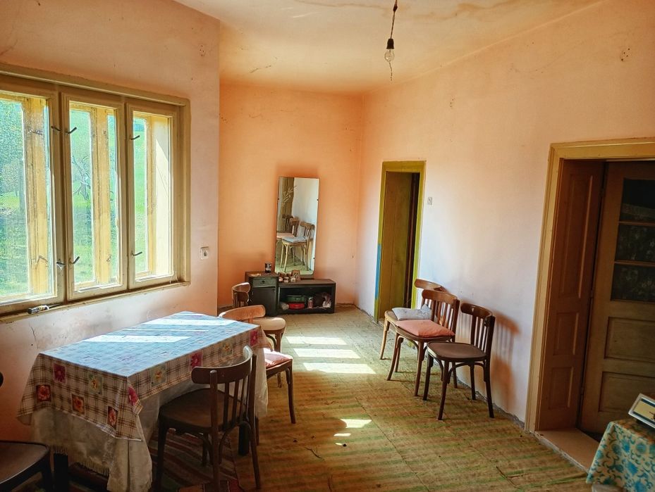 Casă la țară Dumbrăvița de Codru