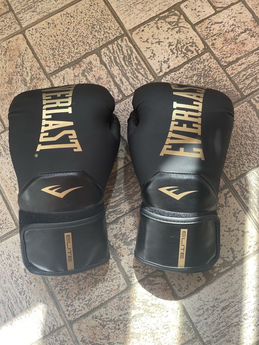 Боксови ръкавици everlast elite 2