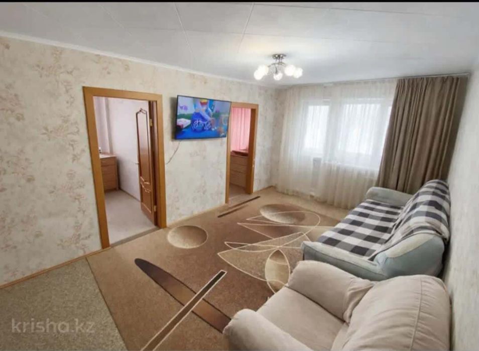 Продам четырехкомнатную квартиру