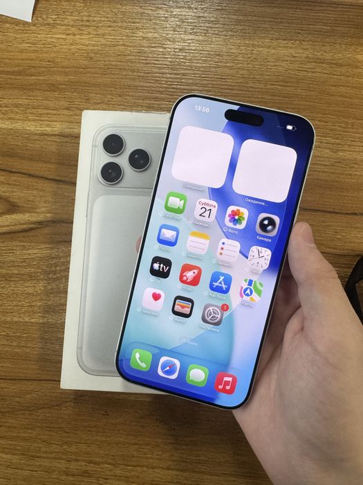 Iphone  17 pro max 100 акум 256 гигов