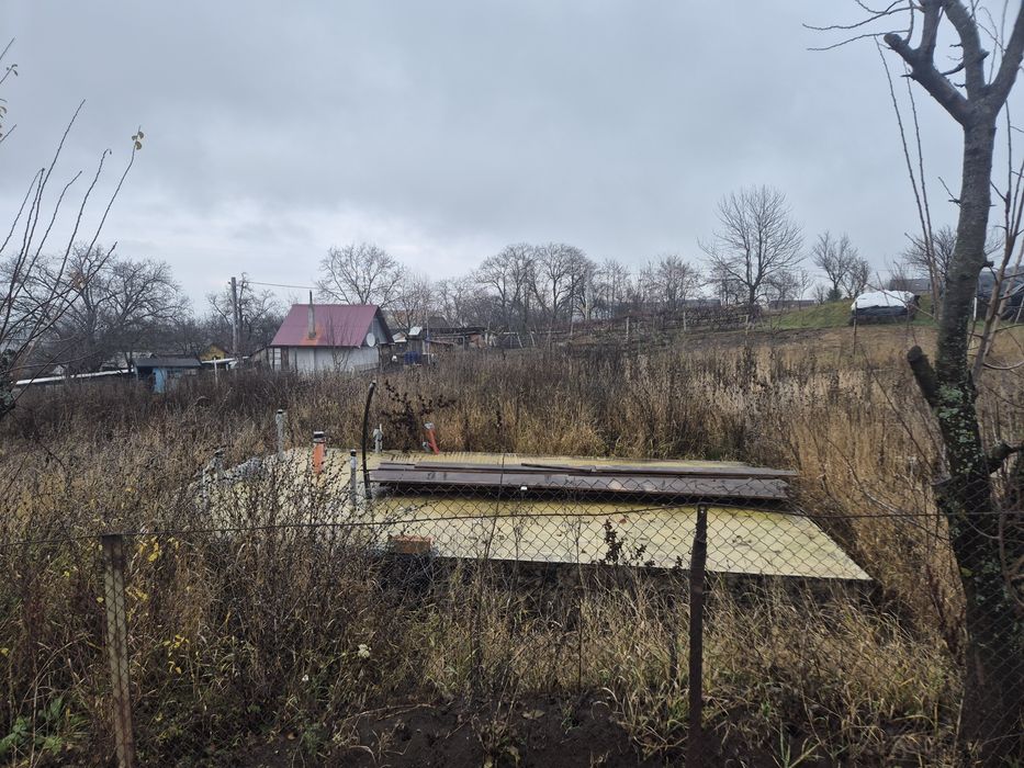 Teren intravilam 1220 mp