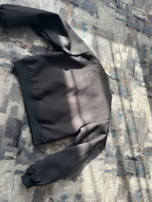 Бомбер черный женский