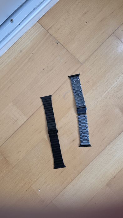 Brățări metalice pentru Apple Watch