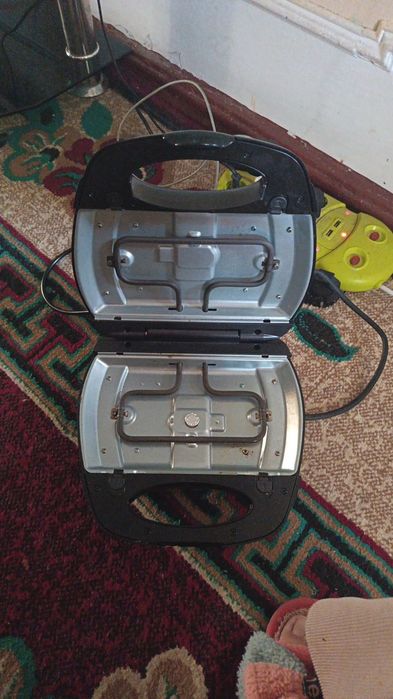 Продаётся вафельница 3 в 1