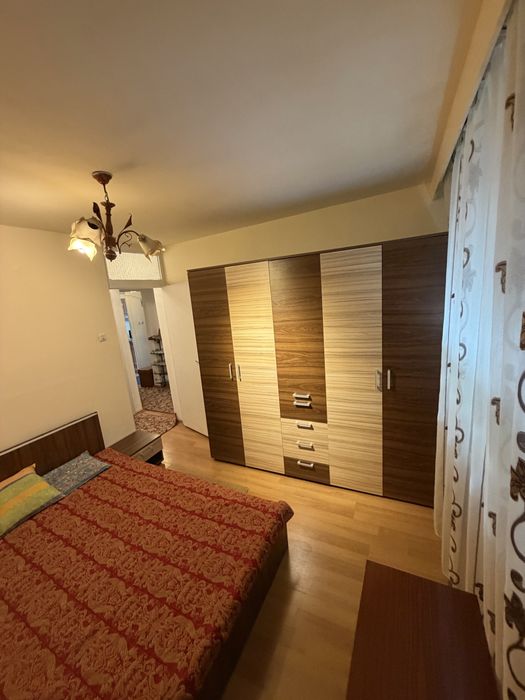 Închiriez apartament 3 camere decomandat – spațios și complet utilat