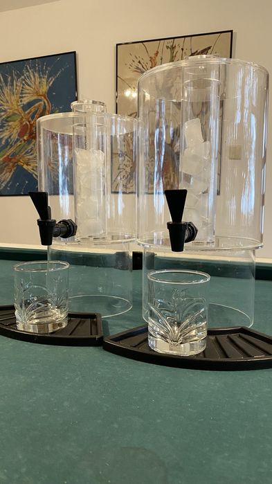 Диспенсър за натурален сок с охладител