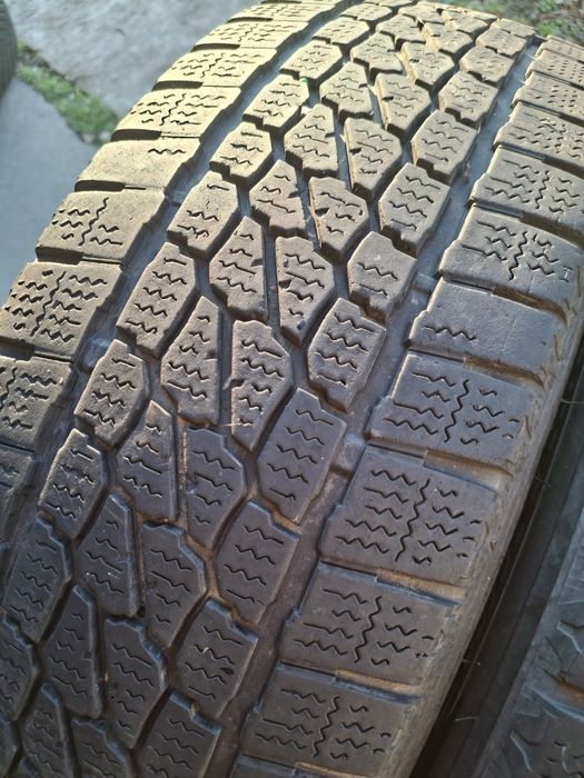 2 Anvelope de iarnă   205 65 r16C Firestone