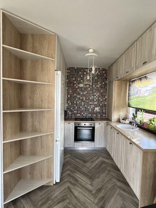 Închiriez casă P+1, complet mobilată și utilată, singur în curte