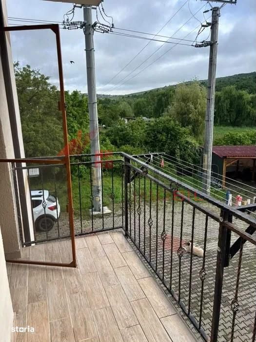 Apartament cu 2 camere decomandat, parcare, 2 boxe, etajul 1 - Rediu