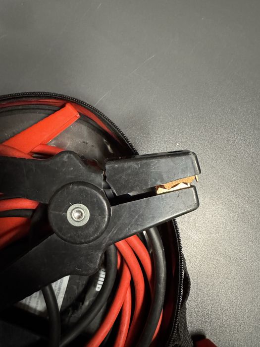 Кабели за подаване на ток на скутери, мотори или коли 200 А и 400 А