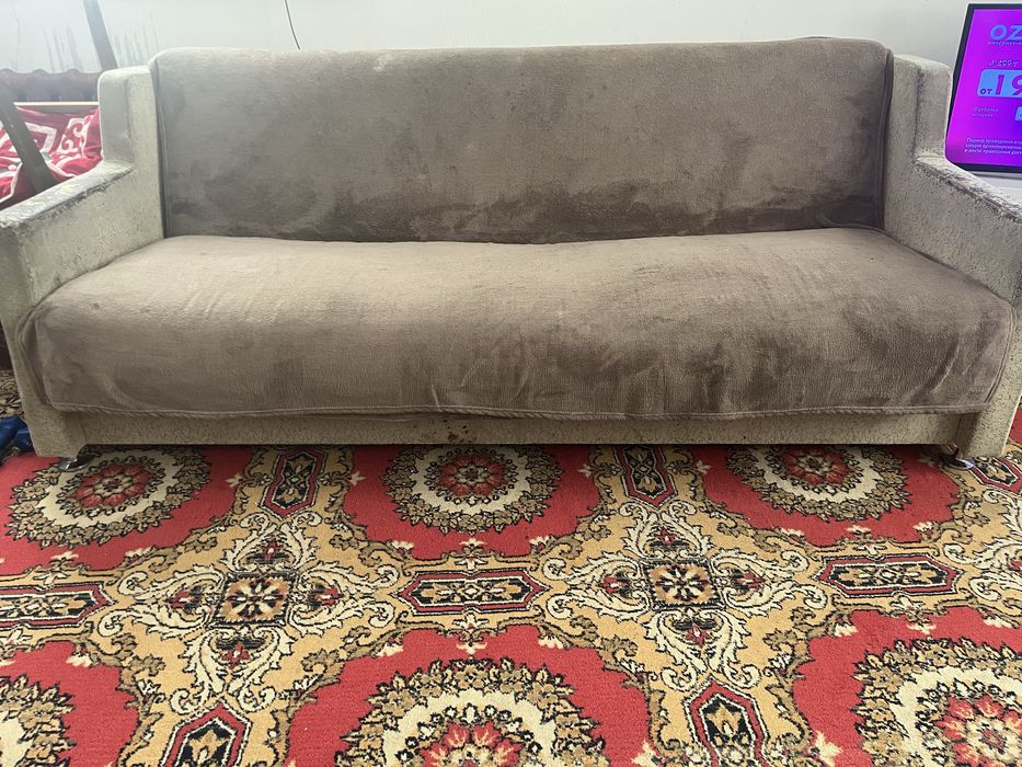 Продам б/у диван