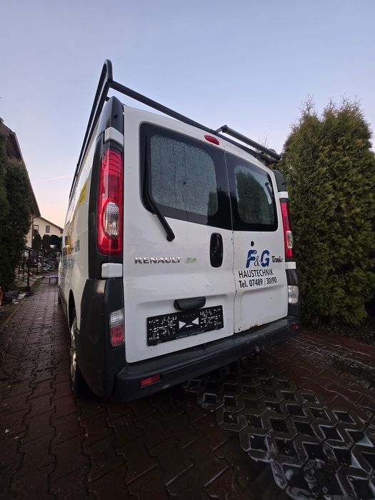 Vand Renault Trafic marfa utilitara 2011