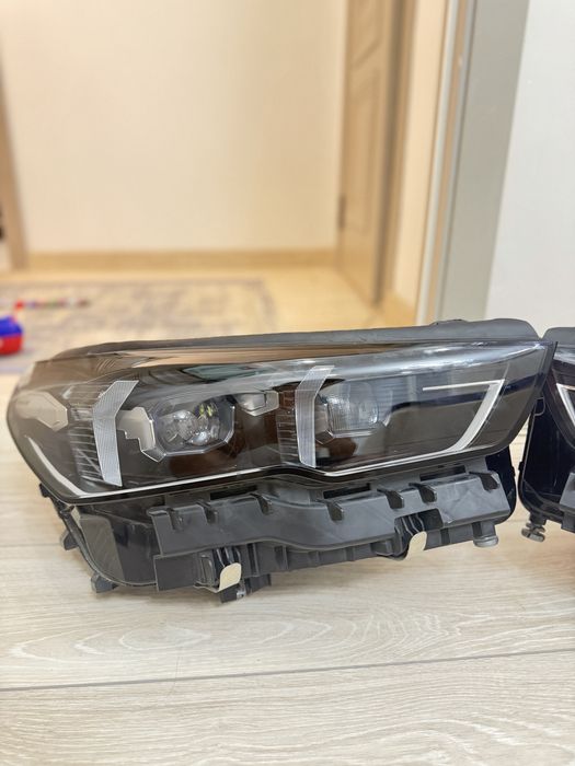 Фары,оригинал с блоками Bmw G60 без ремонта